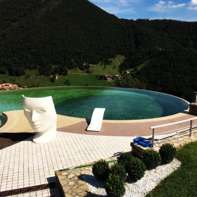 Gallery 8 | Spazio Verde e Piscina